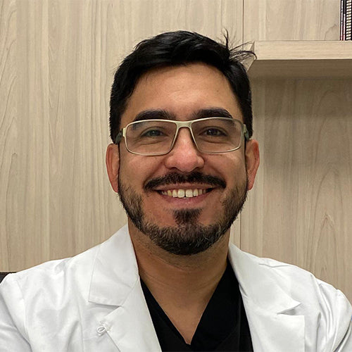 Dr. Julio González